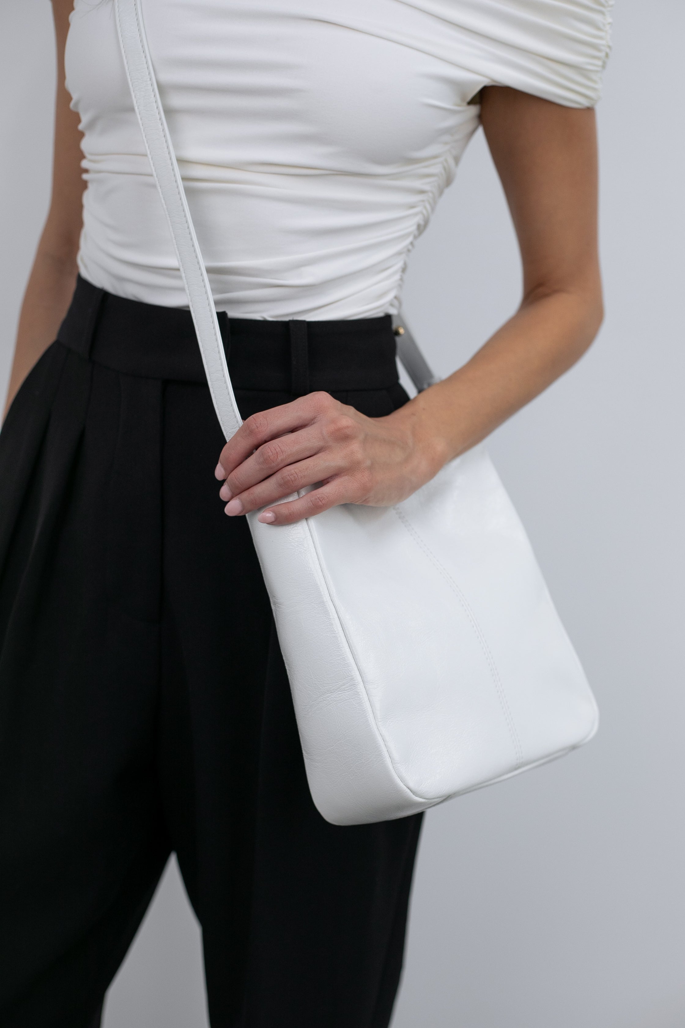 Ruby Crossbody White-Luxury-Italian-Handbag-Adjustable Crossbody- Model