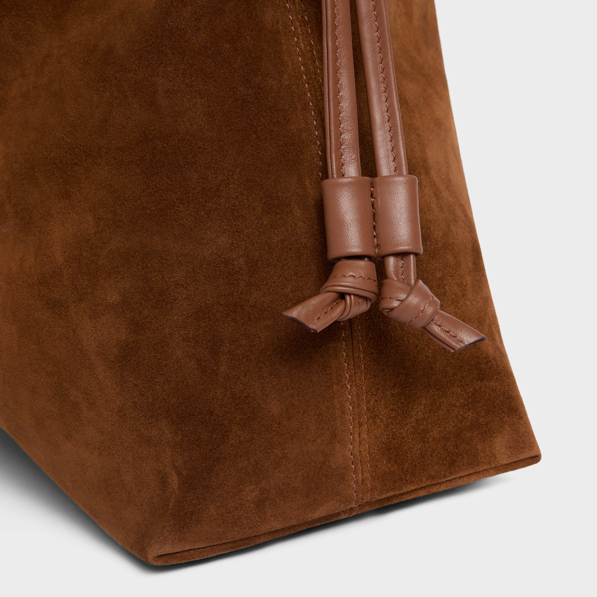 ASISI TOTE