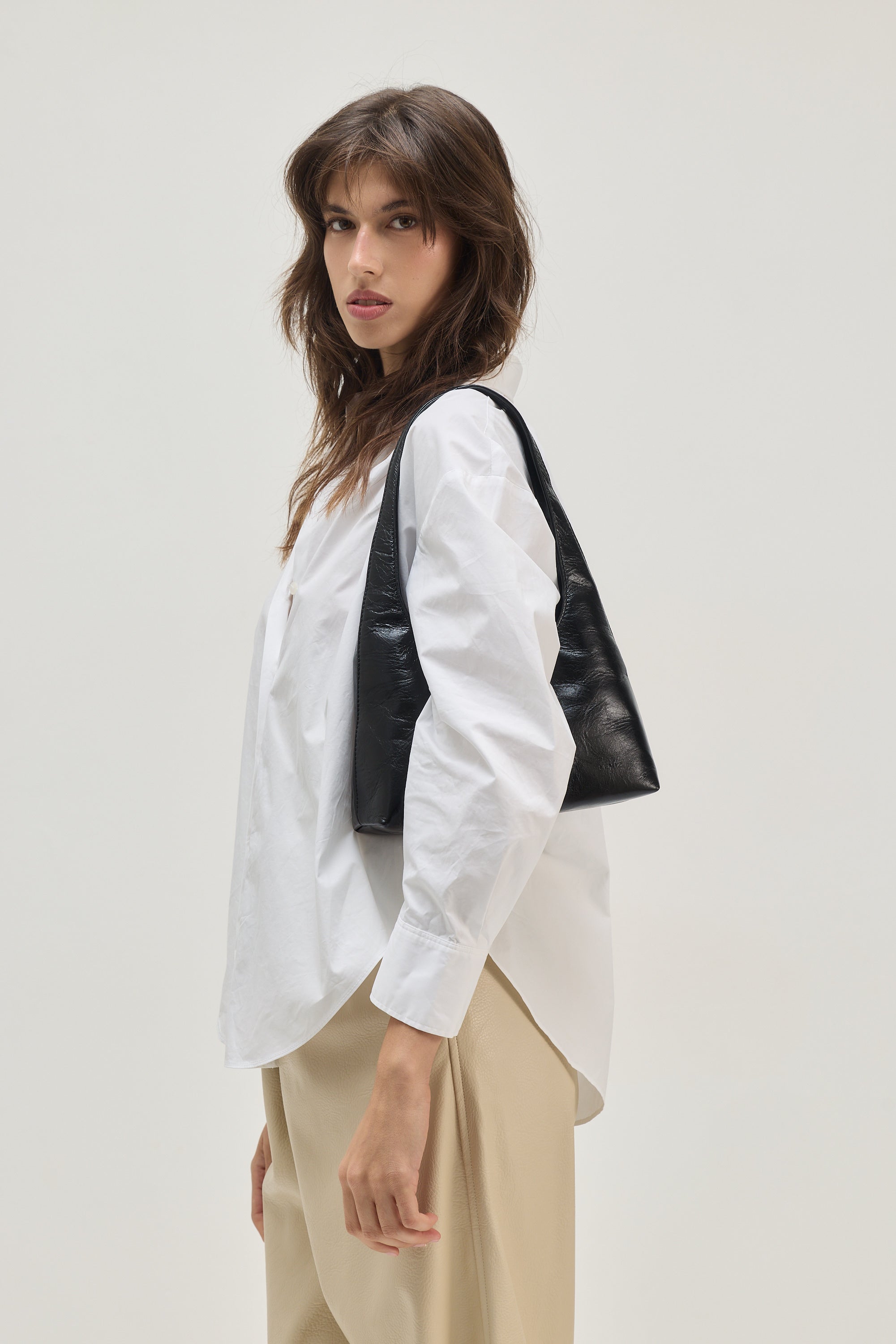 Black Dani Hobo - Italian Leather shoulder bag | LEMIZ